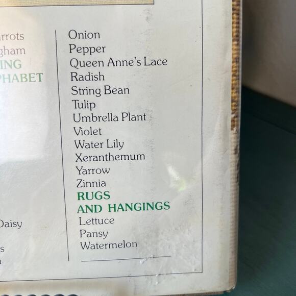 A gardeners book of needlepoint - Picture 3 of 11